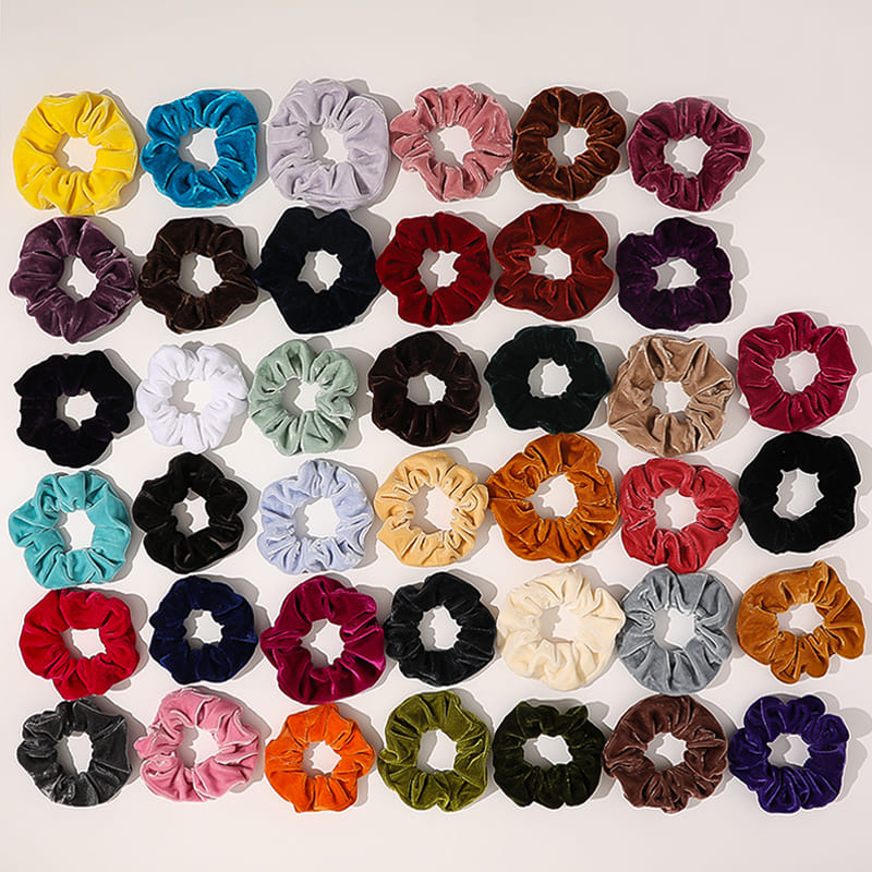 Velvet_Scrunchies__1_